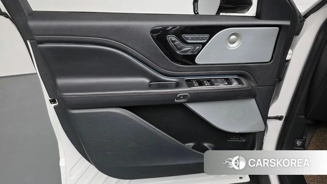 Lincoln Aviator 2nd generation id 4395998 из Кореи 16
