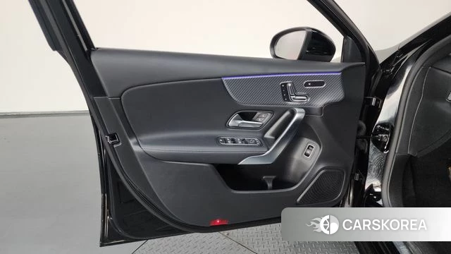 Mercedes-Benz A-Class W177 id 4307990 из Кореи 16