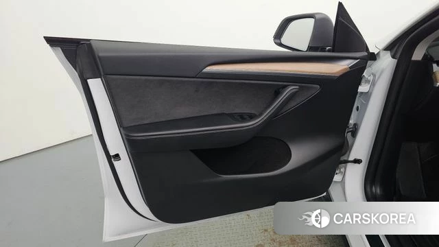 Tesla Model Y id 4762963 из Кореи 16
