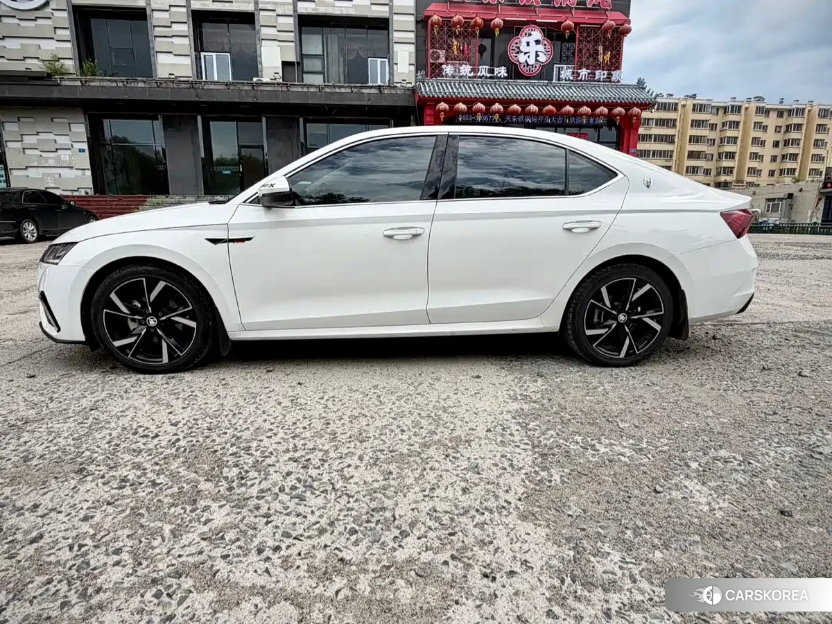 Skoda Octavia id 4545663 из Китая 16