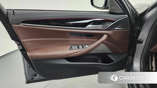 BMW 5 Series (G30) id 4186295 из Кореи 16