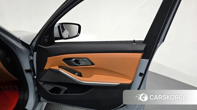 BMW 3 Series (G20) id 4720002 из Кореи 16