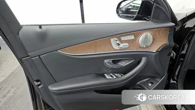 Mercedes-Benz E-Class W213 id 4303543 из Кореи 16