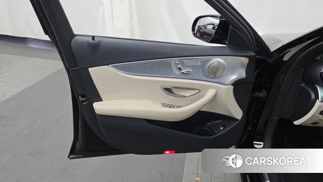 Mercedes-Benz E-Class W213 id 4683229 из Кореи 16