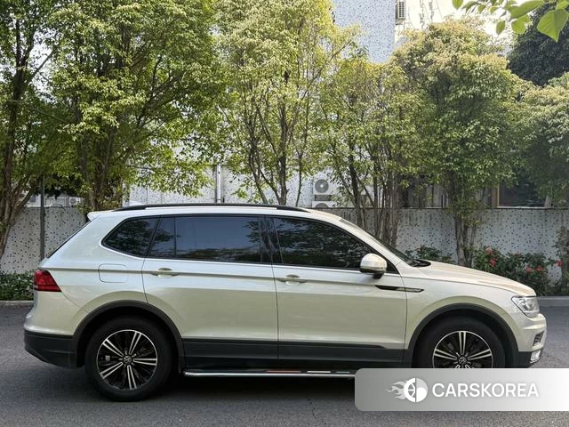 Volkswagen Tiguan L id 4301087 из Китая 16