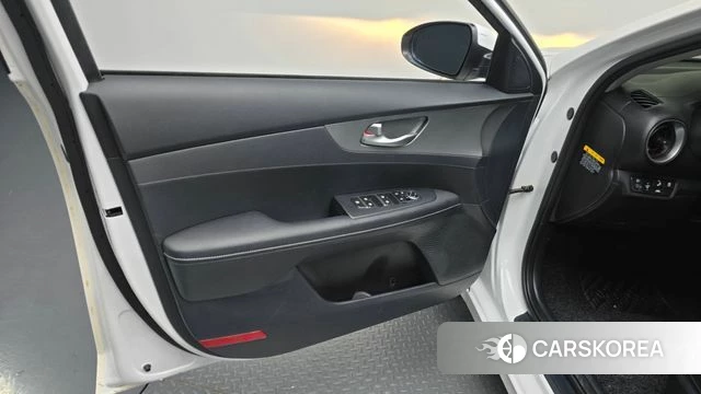 Kia Come New K3 id 4849437 из Кореи 16