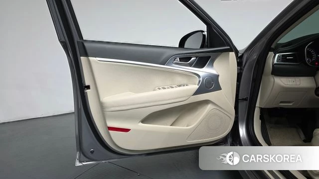 Genesis The New G70 id 4382933 из Кореи 16