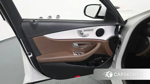 Mercedes-Benz E-Class W213 id 4434283 из Кореи 16