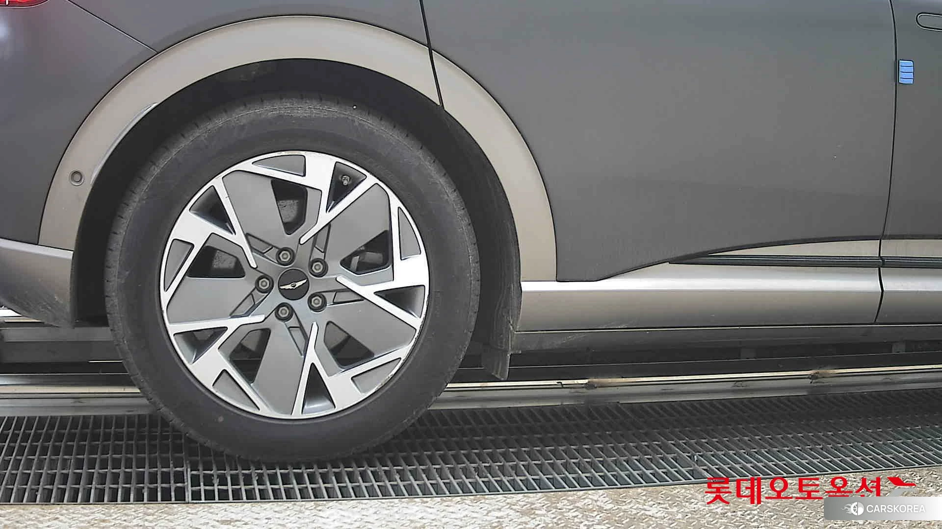 Hyundai GV60 id 3875832 из Кореи 16