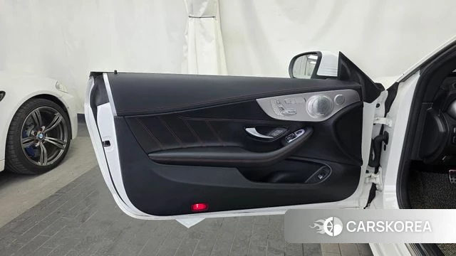 Mercedes-Benz C-Class W205 id 4613969 из Кореи 16