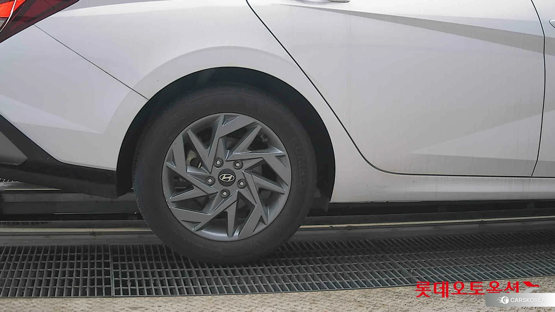 Hyundai Avante id 4296739 из Кореи 16