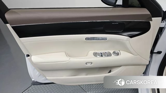 Genesis G90 (RS4) id 4767746 из Кореи 16