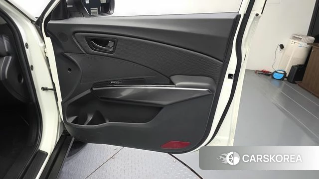 Ssangyong The New Tivoli Air id 4706469 из Кореи 16