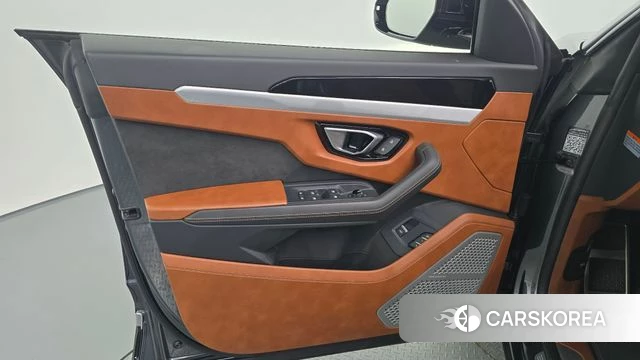 Lamborghini Urus id 4677393 из Кореи 16