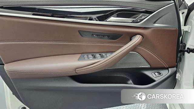 BMW 5 Series (G30) id 4792626 из Кореи 16
