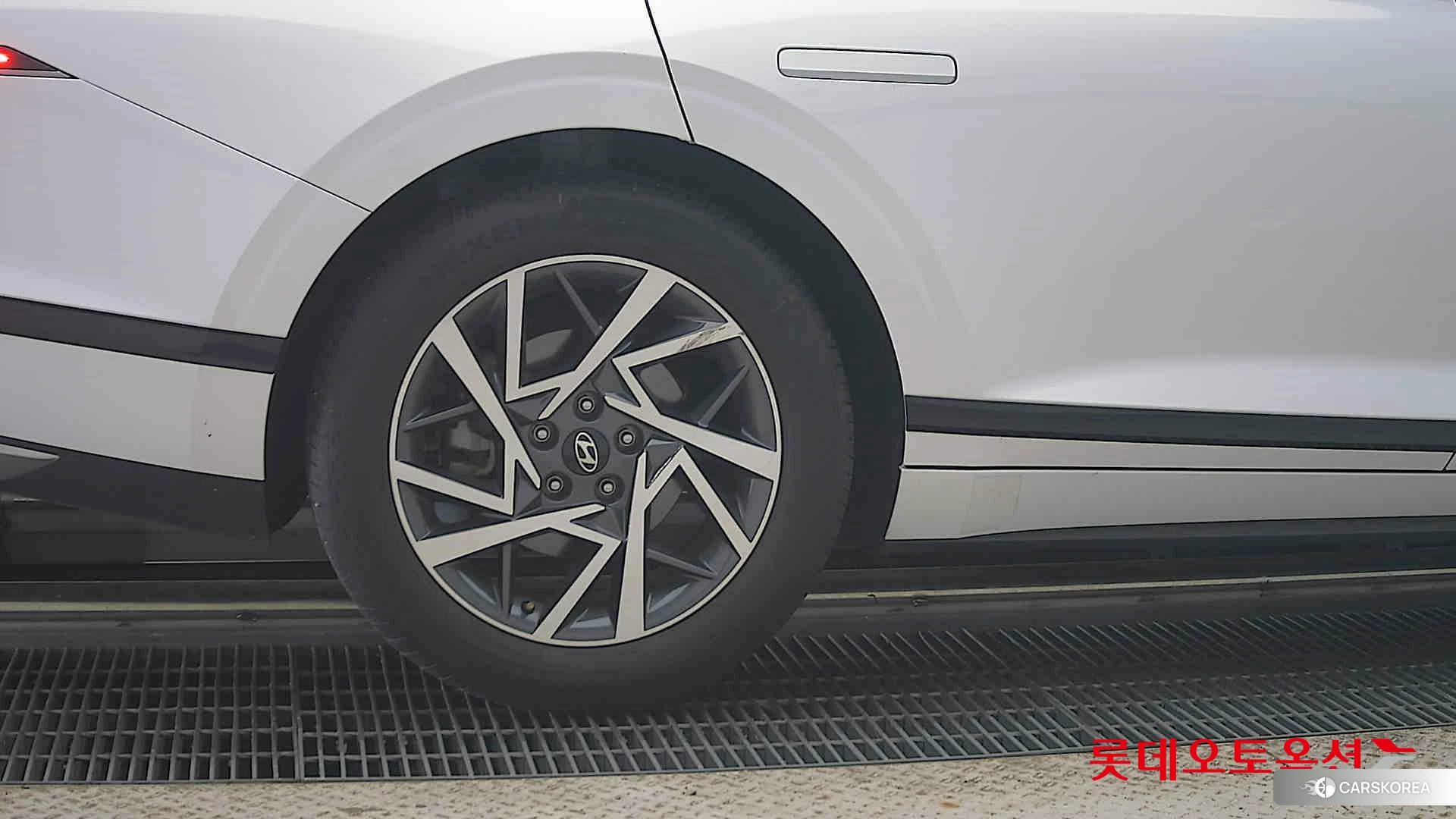 Hyundai Grandeur Hybrid id 4909165 из Кореи 16