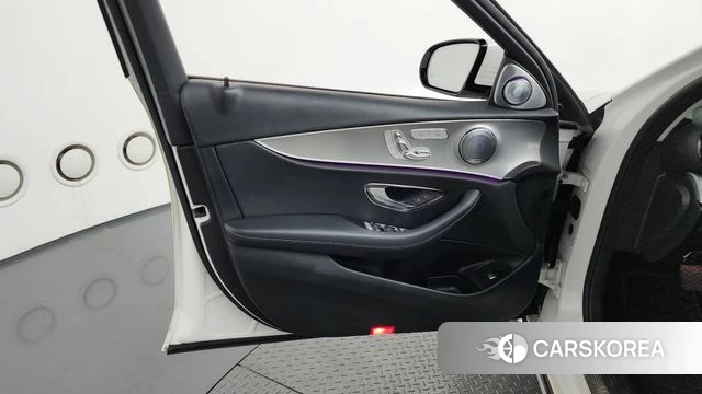Mercedes-Benz E-Class W213 id 4620680 из Кореи 16