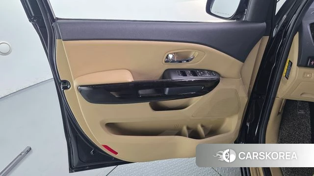 Kia The New Carnival id 4595597 из Кореи 16