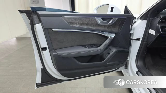 Audi A7 (4K) id 4518884 из Кореи 16