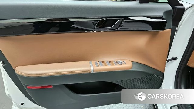 Hyundai Grandeur (GN7) id 4360445 из Кореи 16