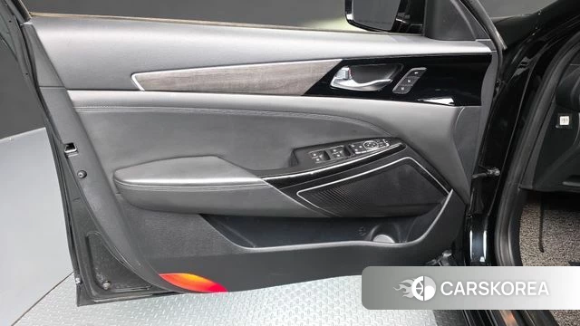 Kia K7 Premier Hybrid id 4245066 из Кореи 16