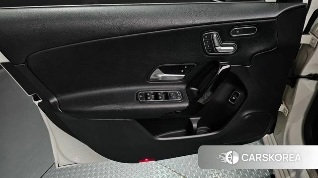 Mercedes-Benz A-Class W177 id 4535975 из Кореи 16