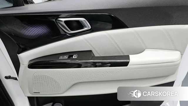 Kia Carnival 4th generation id 4303211 из Кореи 16
