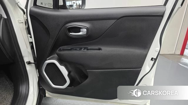Jeep Renegade id 4331325 из Кореи 16