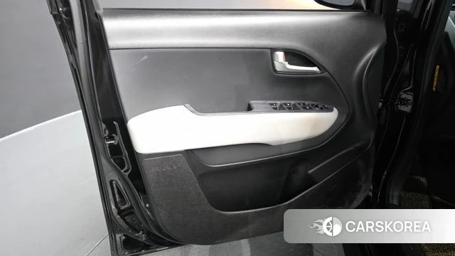 Kia The New Kia Ray EV id 4474531 из Кореи 16