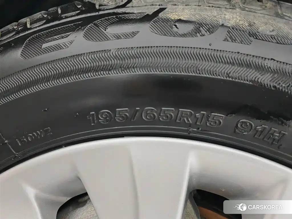 Toyota Corolla id 4570343 из Китая 16