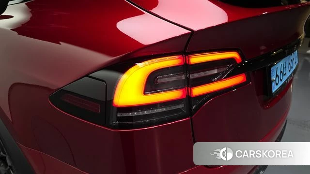 Tesla Model X id 4308652 из Кореи 16