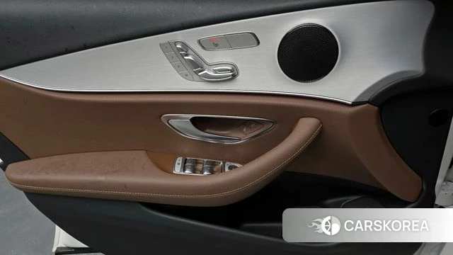 Mercedes-Benz E-Class W213 id 4355956 из Кореи 16