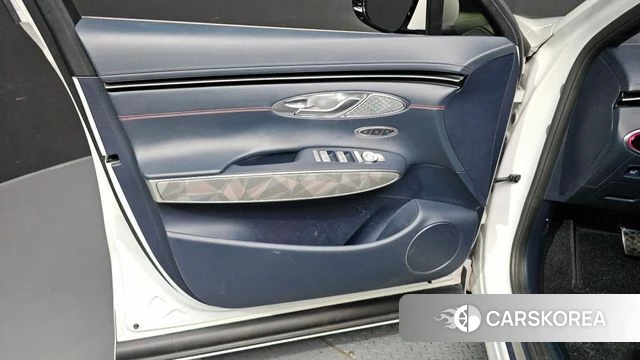 Genesis GV70 id 4731726 из Кореи 16