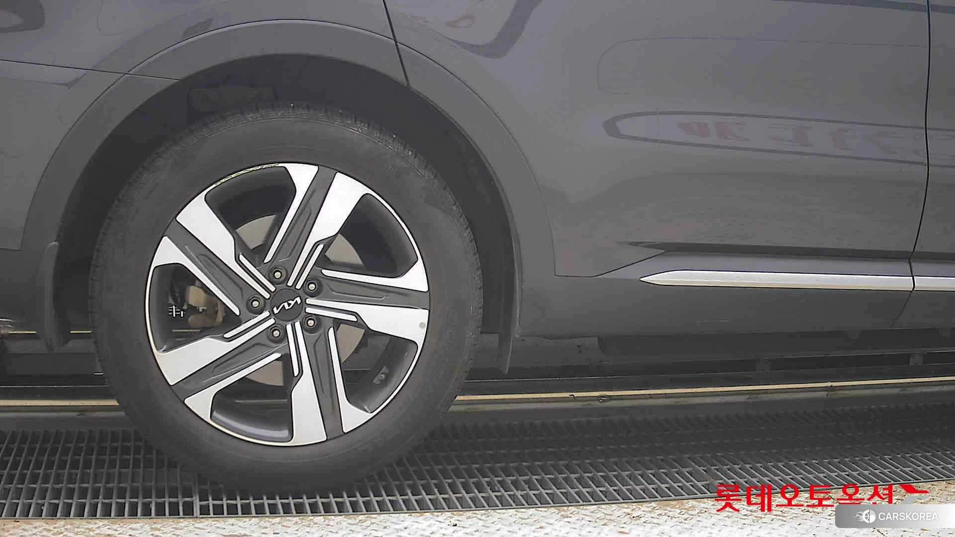 Kia Sorento Hybrid id 4902336 из Кореи 16
