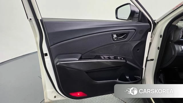 Ssangyong Berry New Tivoli id 4562984 из Кореи 16