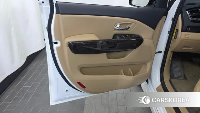 Kia The New Carnival id 4430048 из Кореи 16