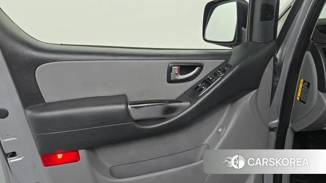Hyundai The New Grand Starex id 4689546 из Кореи 16