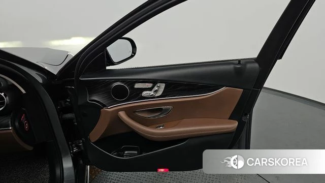 Mercedes-Benz E-Class W213 id 4750979 из Кореи 16