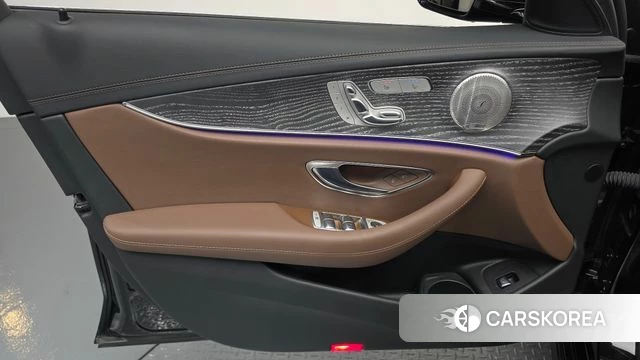 Mercedes-Benz E-Class W213 id 4231414 из Кореи 16