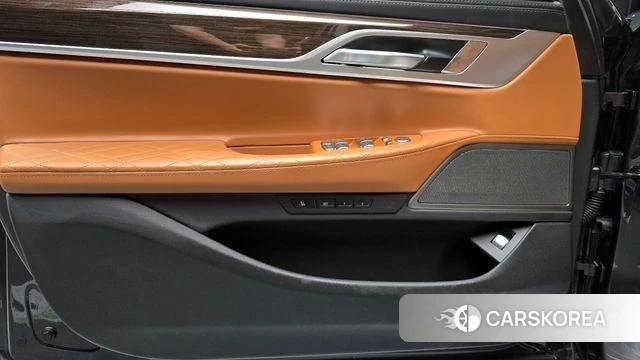 BMW 7 Series (G11) id 4389758 из Кореи 16