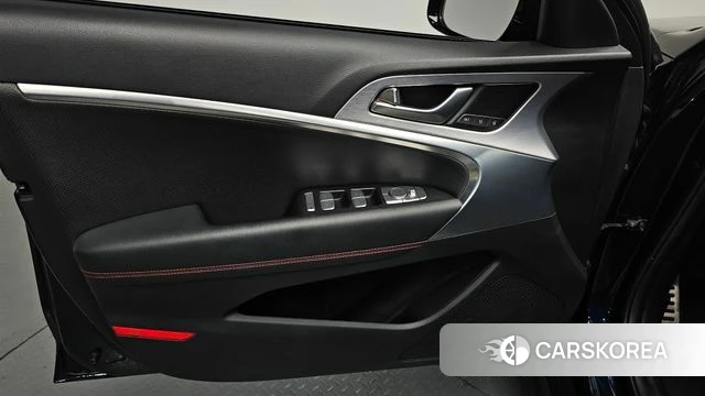 Genesis G70 id 4188684 из Кореи 16