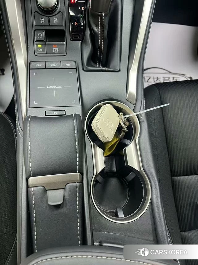 Lexus NX id 4263383 из Китая 16
