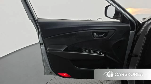 Ssangyong Tivoli Air id 4770774 из Кореи 16