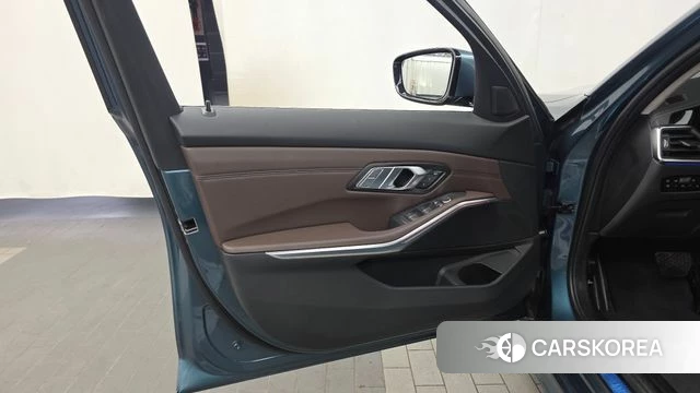 BMW 3 Series (G20) id 4676849 из Кореи 16