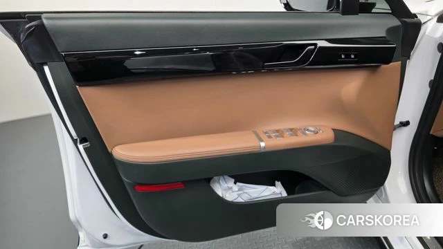 Hyundai Grandeur (GN7) id 4223414 из Кореи 16