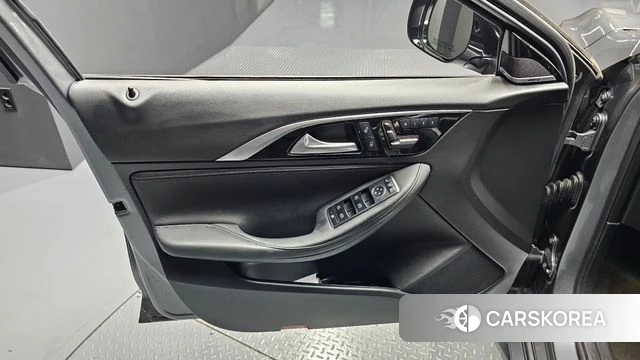Infiniti Q30 id 4345319 из Кореи 16