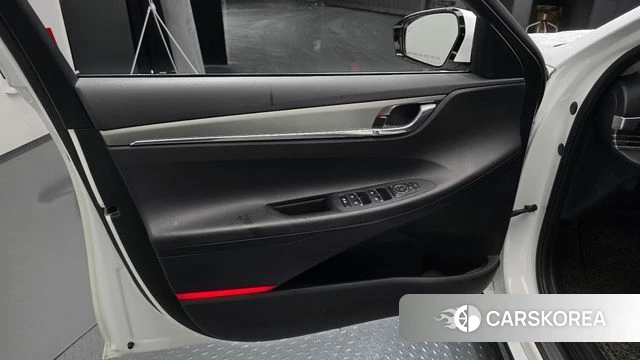 Hyundai The New Grandeur IG Hybrid id 4500565 из Кореи 16