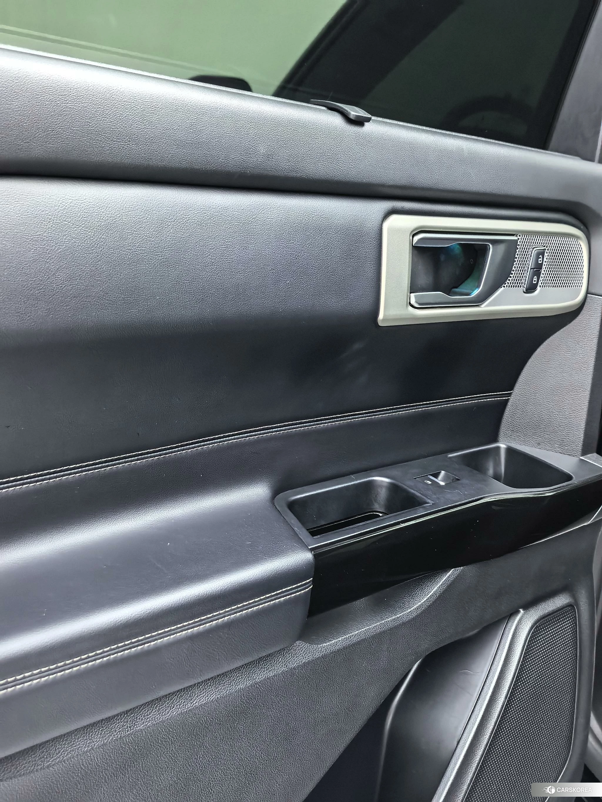 Ford Explorer id 4426699 из Китая 16