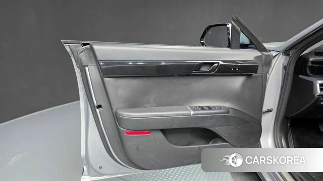 Hyundai Grandeur Hybrid (GN7) id 4792712 из Кореи 16