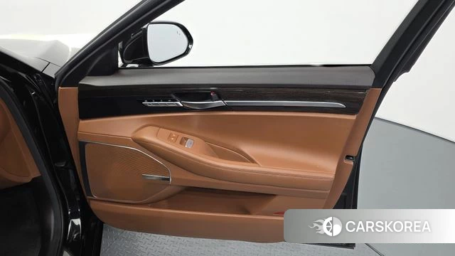 Genesis G90 id 4732652 из Кореи 16